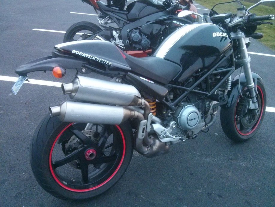 Ducati Monster Monster Plus 2022