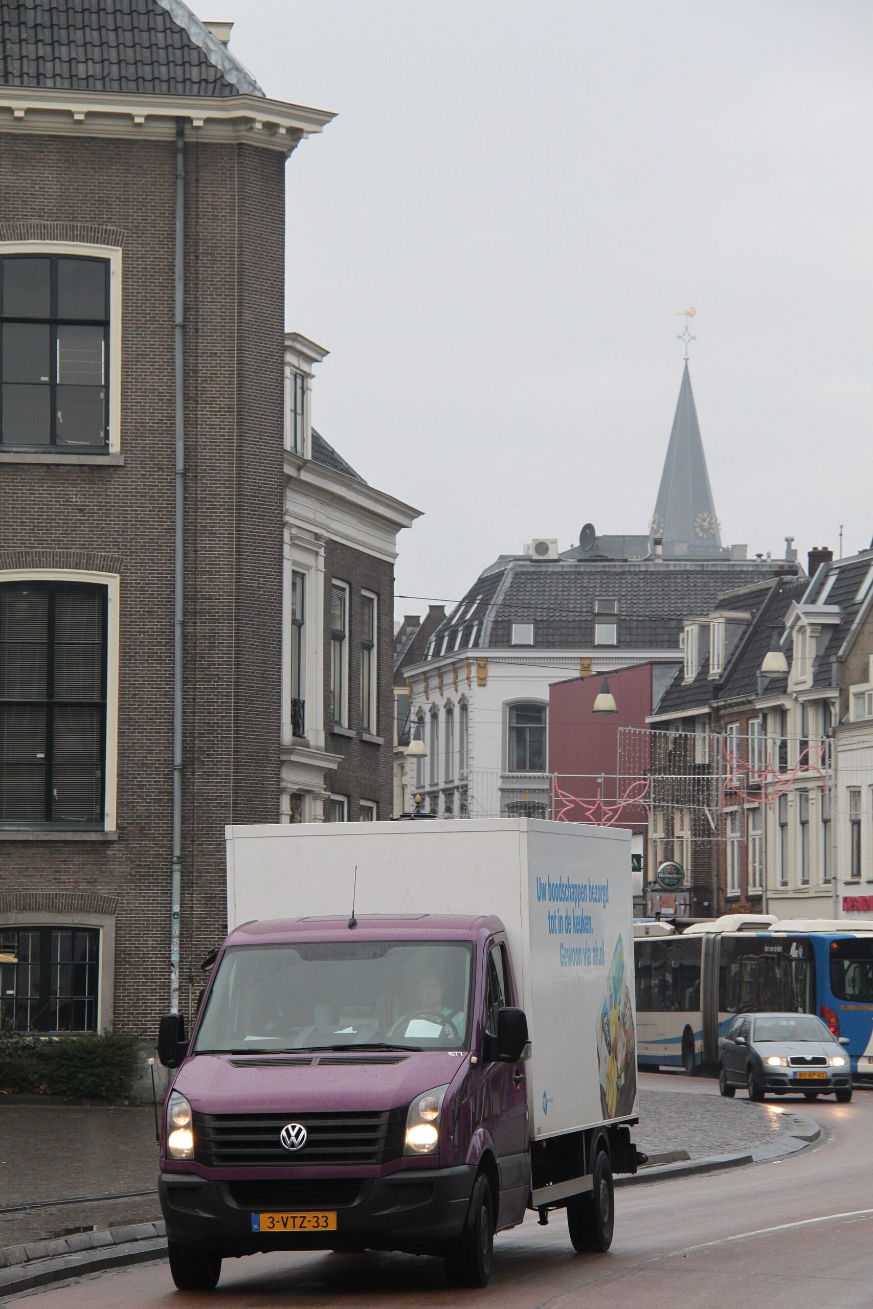 Volkswagen Delivery 13.180 6x2 2024